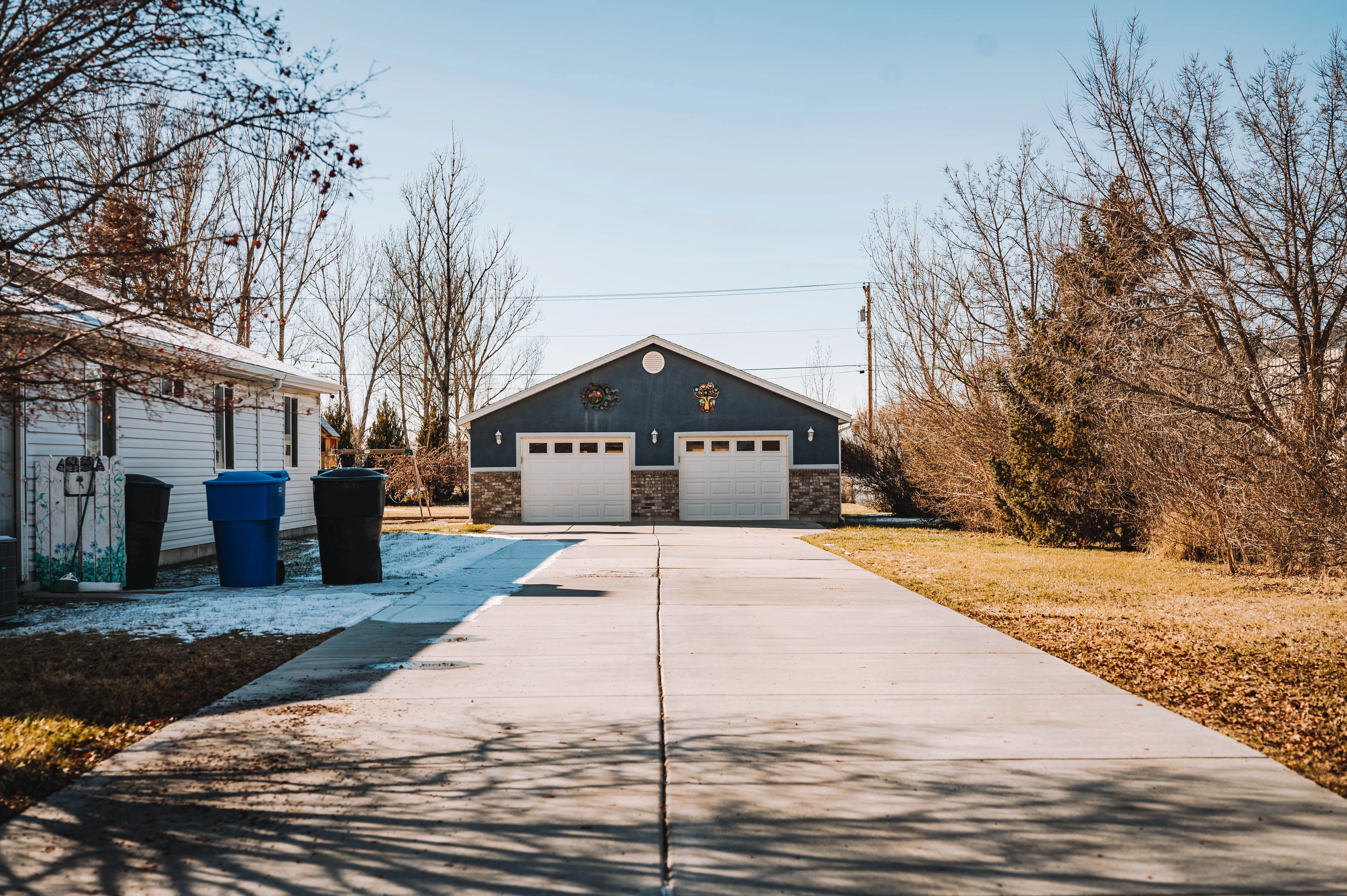 Residential garage door in Morrison