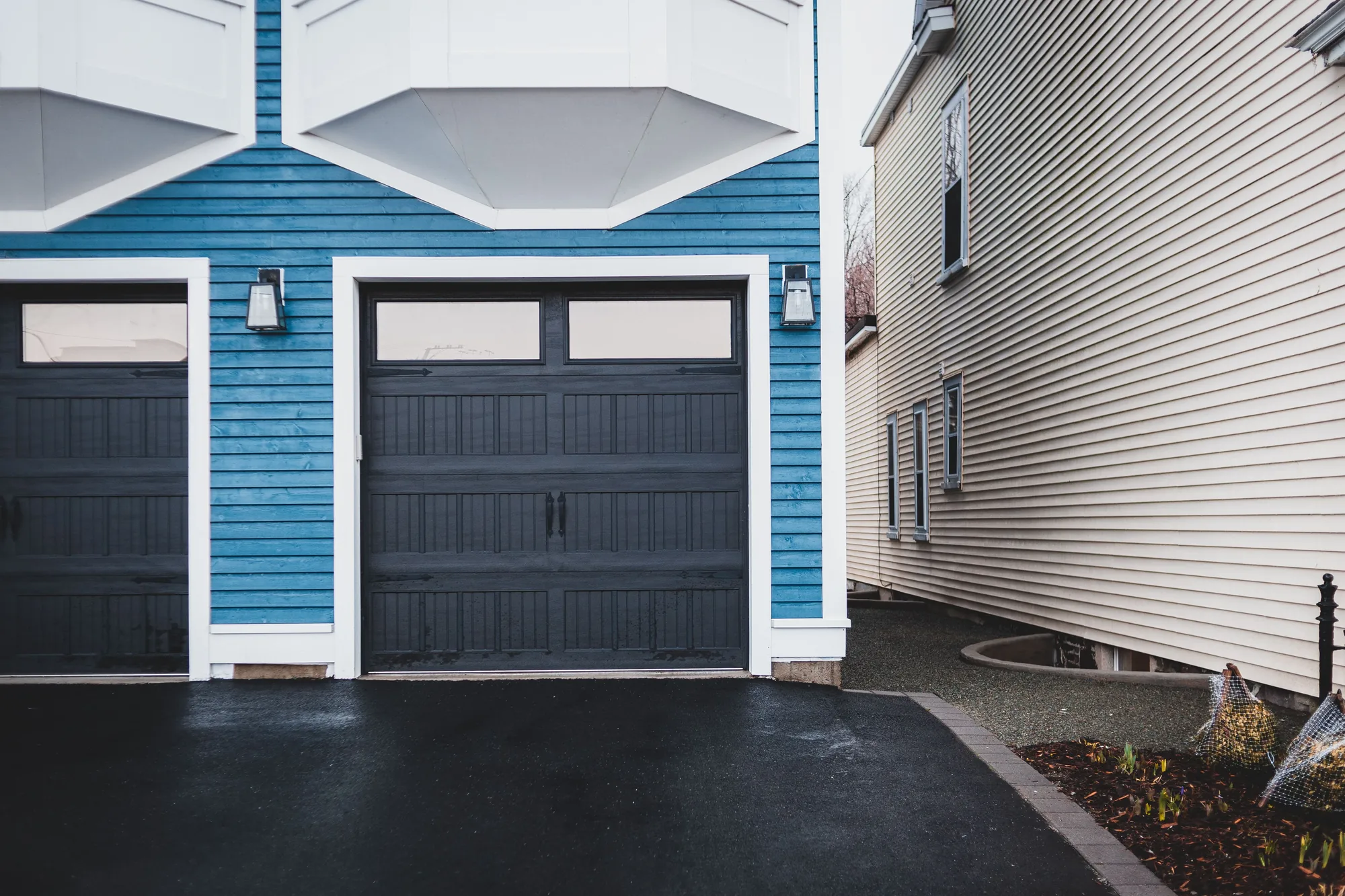 Residential garage door in Castle Pines